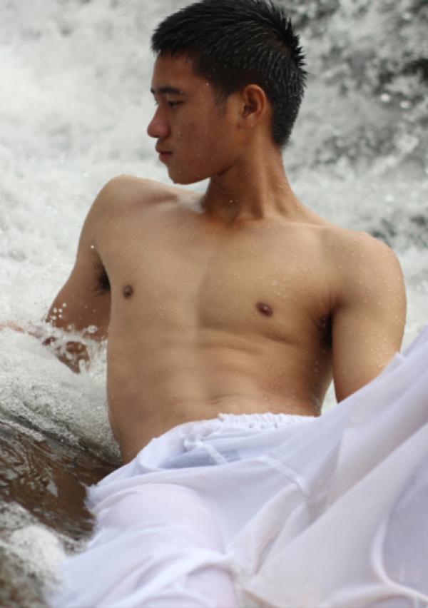 Alexis-Men-2